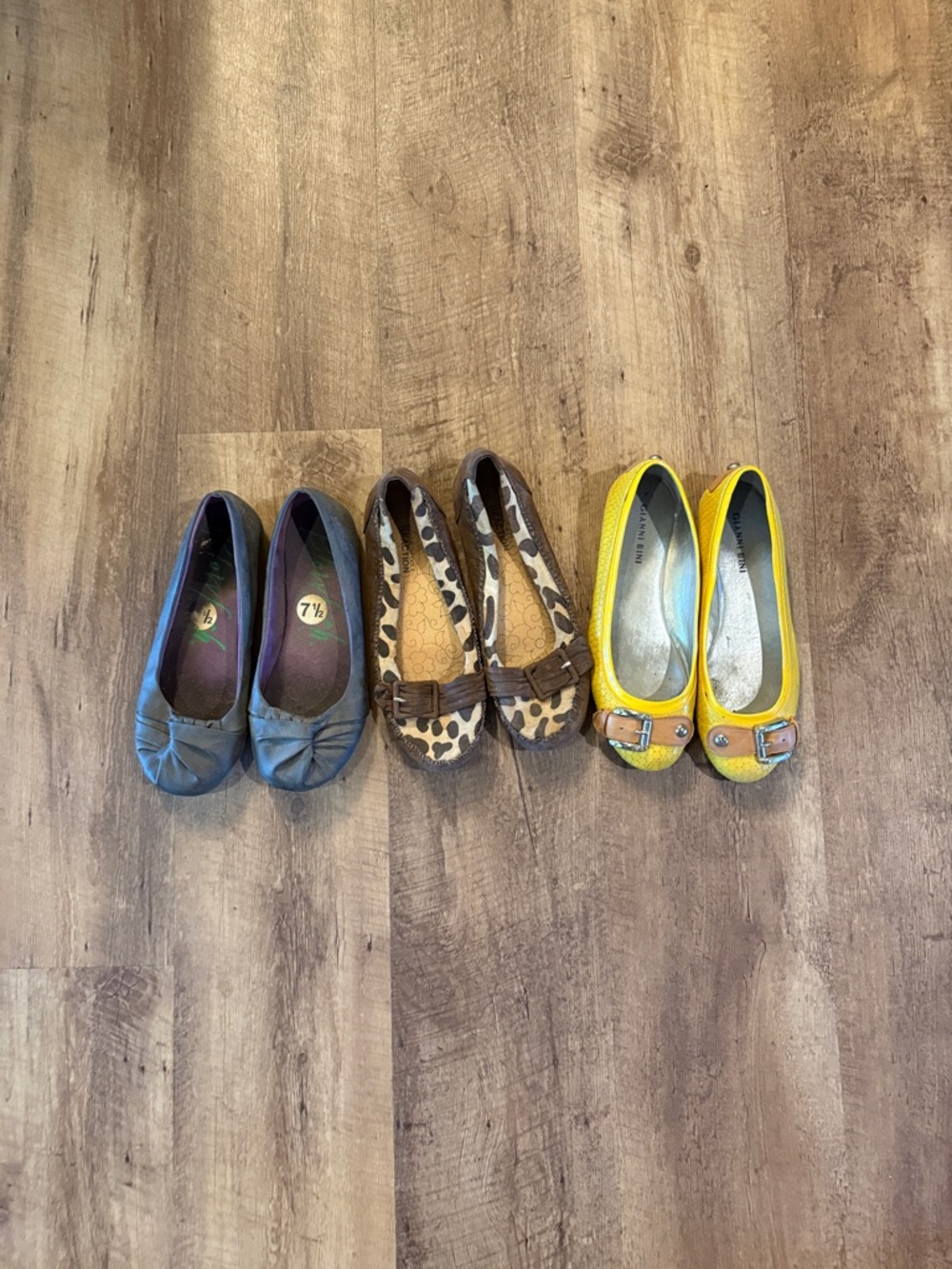 *BULK LOT* Slip on flats